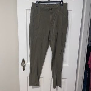 High Waisted Garment Dyed Utility Pants for Women size L